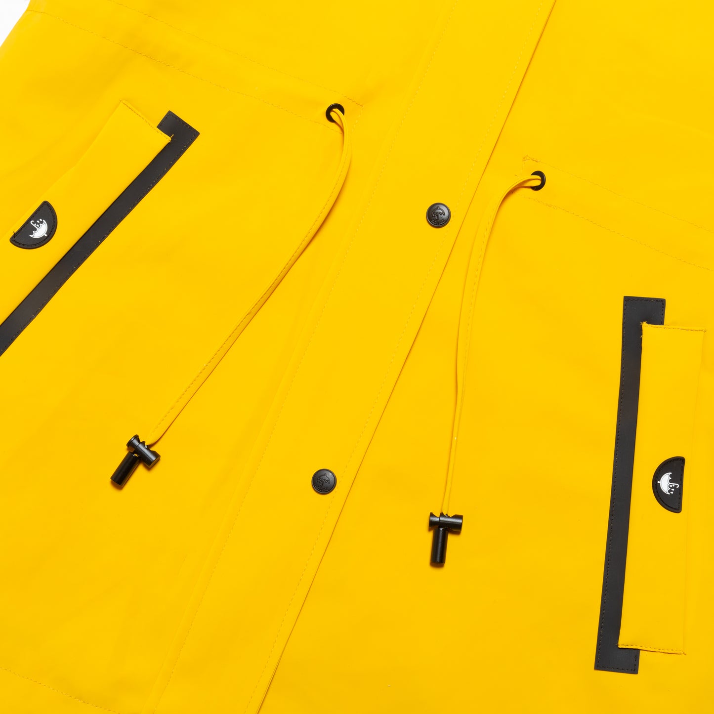 "Veste Imperméable Femme Jaune – Coupe Ajustée et Protection Contre la Pluie"